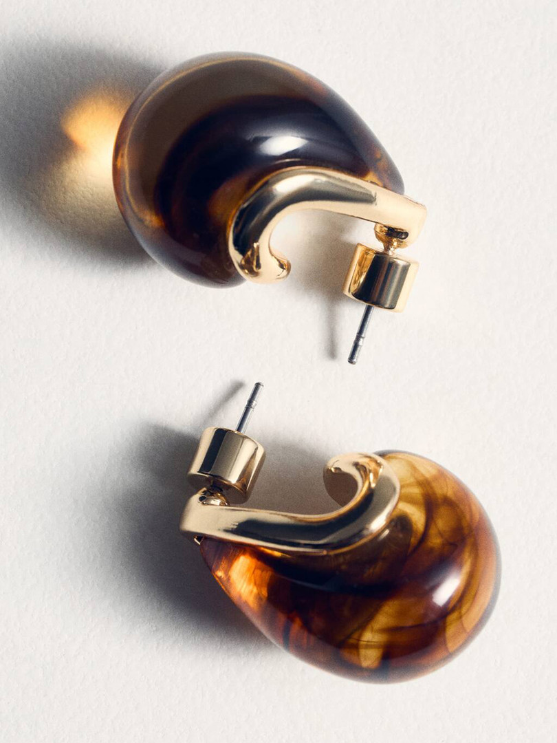 MANGO Contemporary Half Hoop Earrings