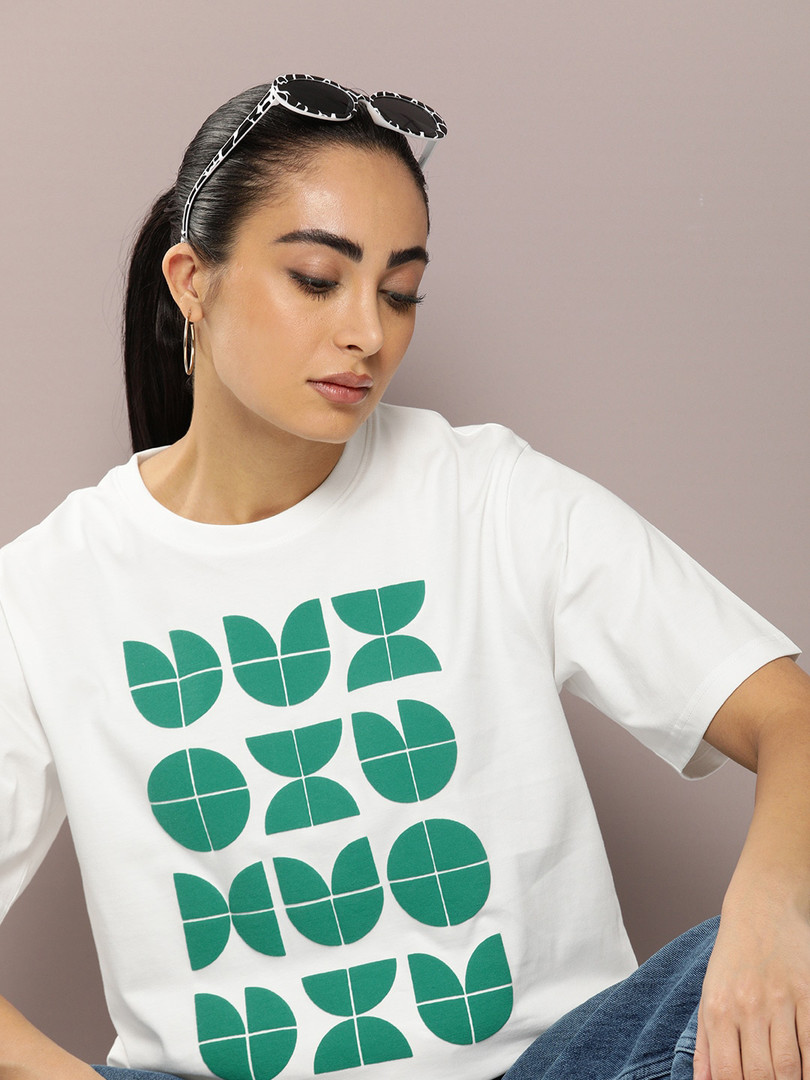 Off White / Green