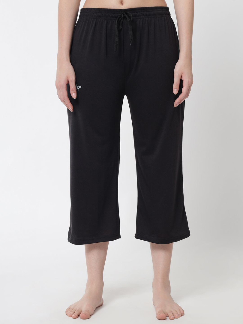 FFLIRTYGO Women Pack Of 3 Mid Rise Cotton Capris