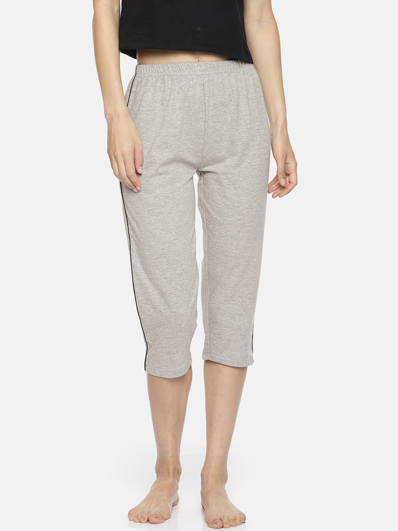 Espresso Women Pack of 2 Grey & Black Solid Capris ESP-4000-CAPRI-2-GMB