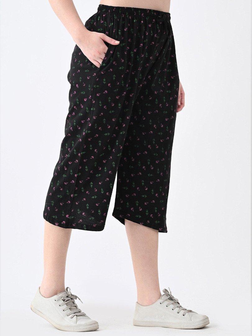 BAESD Women Pack Of 2 Printed Capris