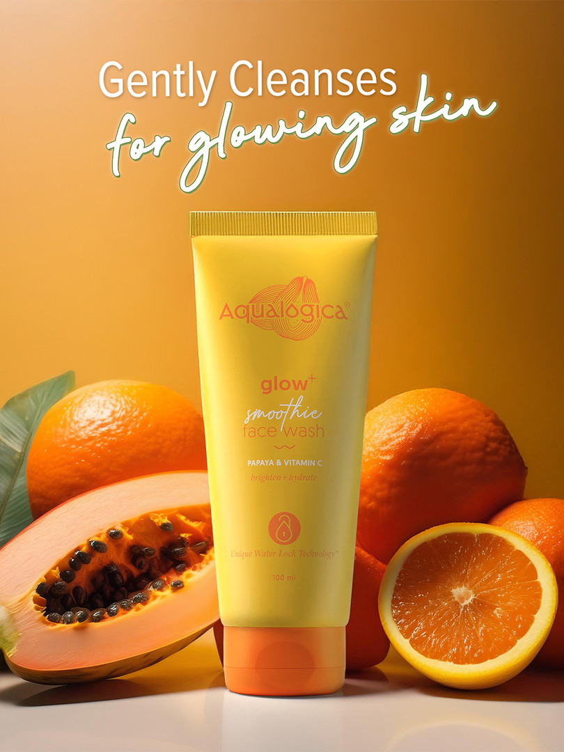 Aqualogica Glow + Smoothie Face Wash for Deep Cleansing & Skin Brightening - 100 ml