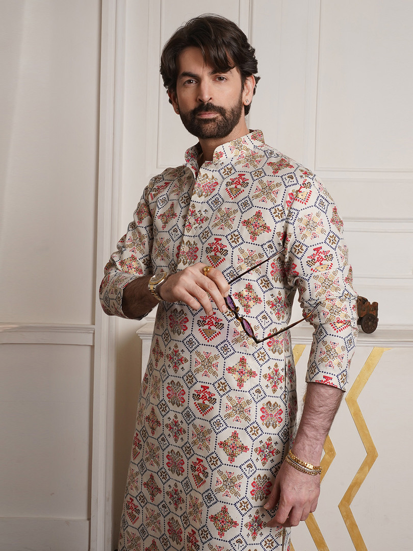 SOJANYA Men Cream-Coloured Geometric Printed Kurta