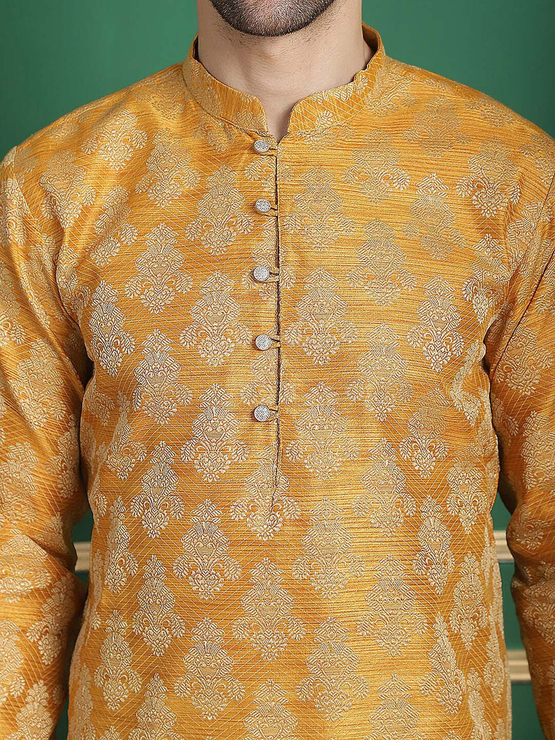 Anouk Floral Mandarin Collar Long Sleeves Thread Work Kurta