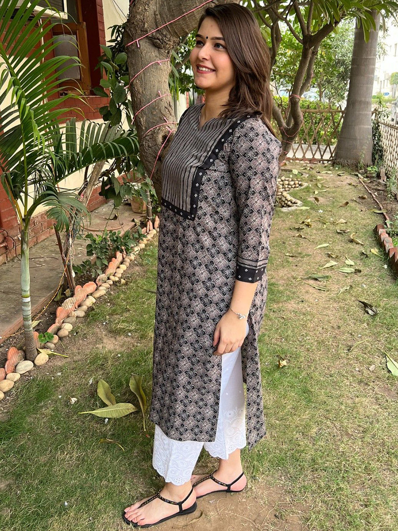 Sanskritam Women Printed Kurta