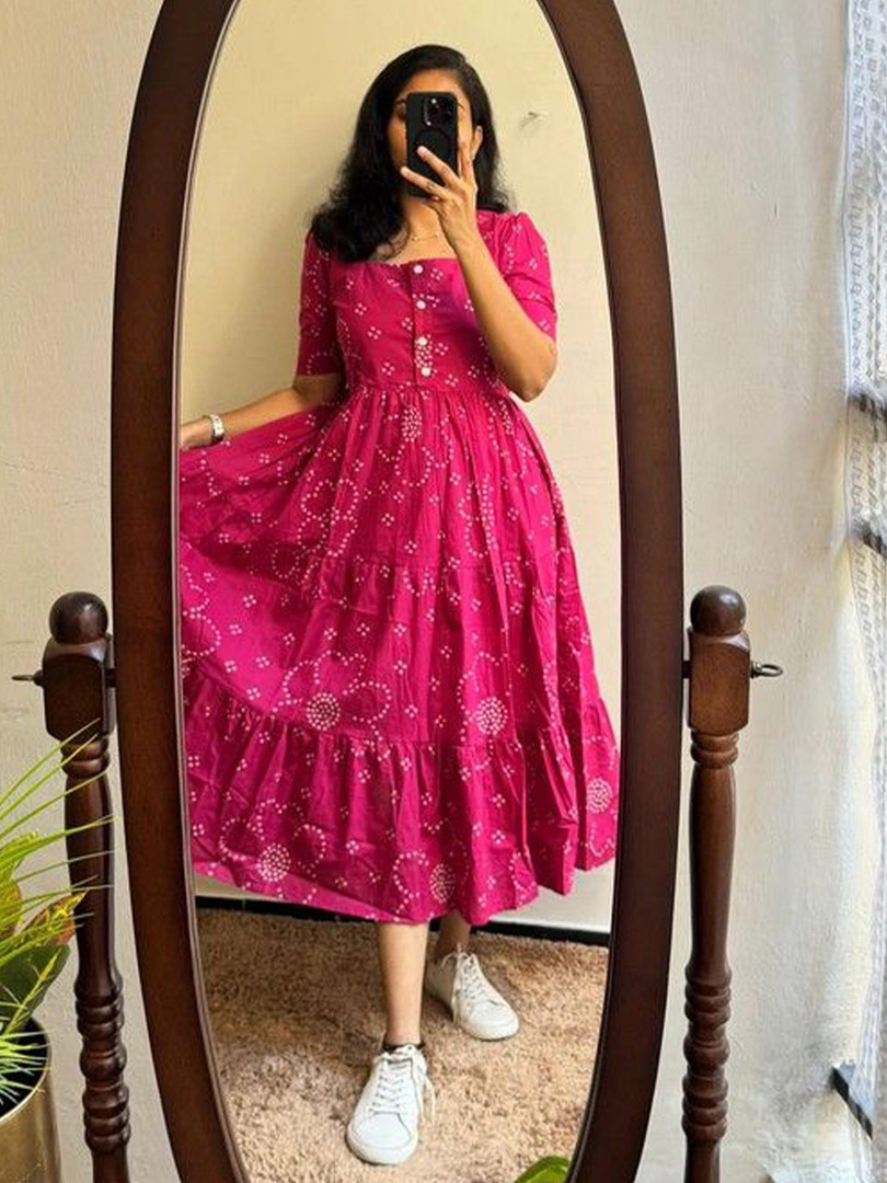 AURIPRX FASHION Floral Printed Square Neck Anarkali Kurta