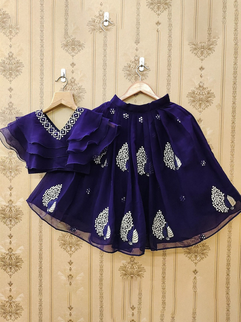 Navy Blue / White