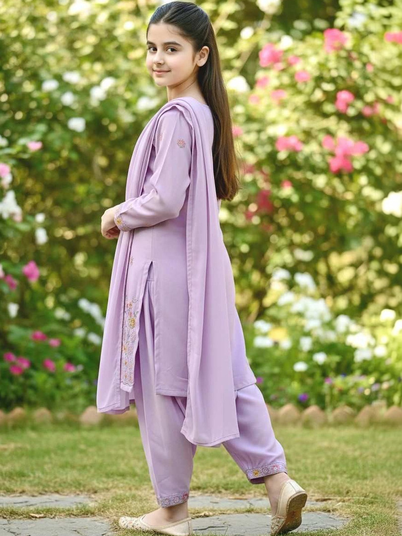 BARKAT DESIGNING PLANET Girls Kurta With Salwar & Dupatta