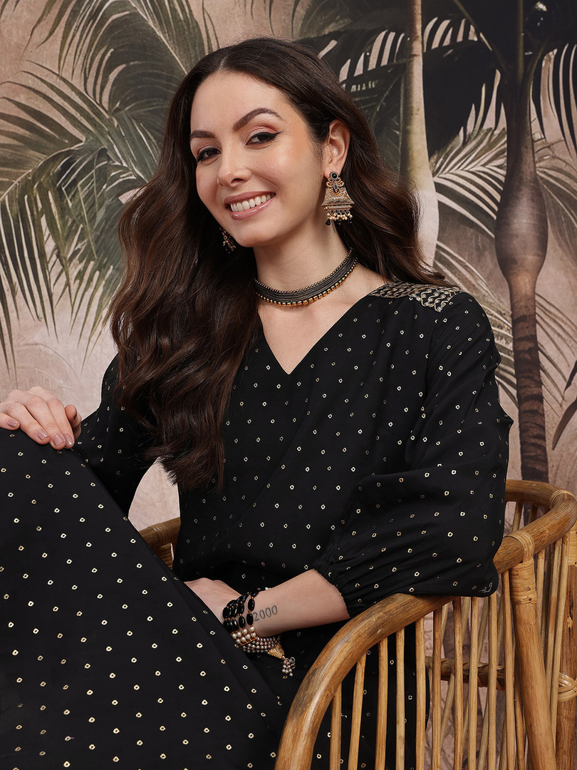 Sangria Printed Thread Work Kurta with Salwar