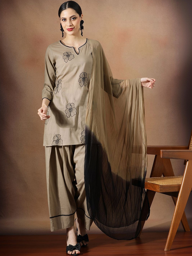 salwar House of Pataudi Embroidered Pure Cotton Round Neck Kurta & Salwar Kurta Set