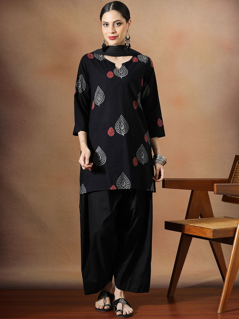 Black / Red
