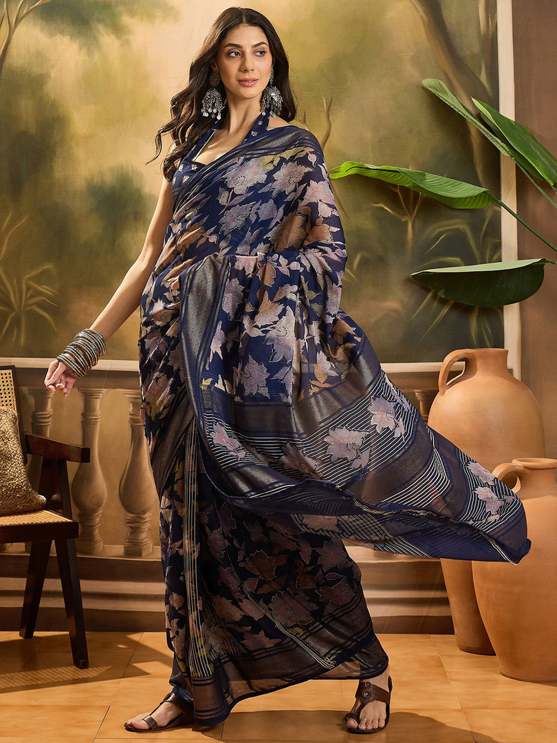 Sangria Ethnic Motifs Printed Saree With Blouse Piece