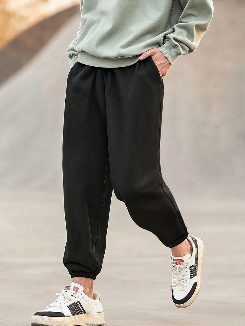 Bewakoof Men Black Oversized Joggers