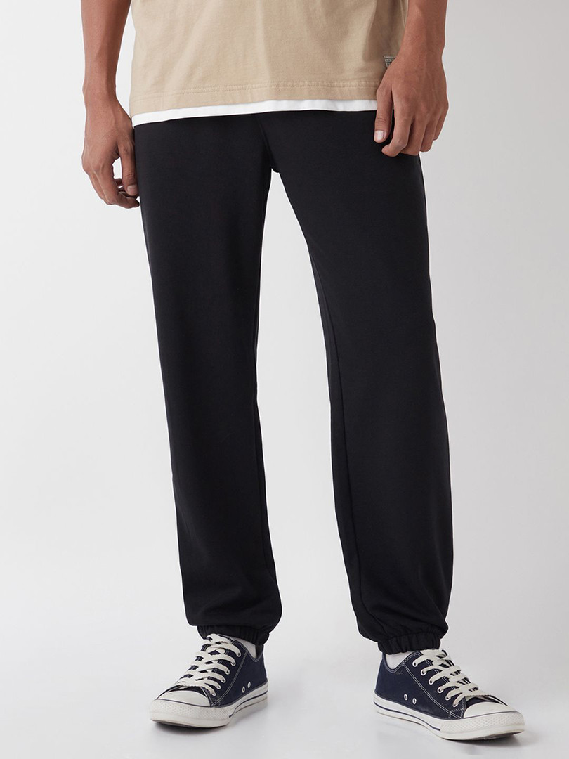 Bewakoof Men Black Oversized Joggers