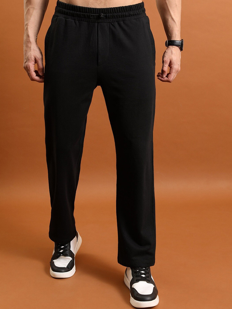 trackpants HIGHLANDER Men Relaxed-Fit Mid-Rise Track Pant
