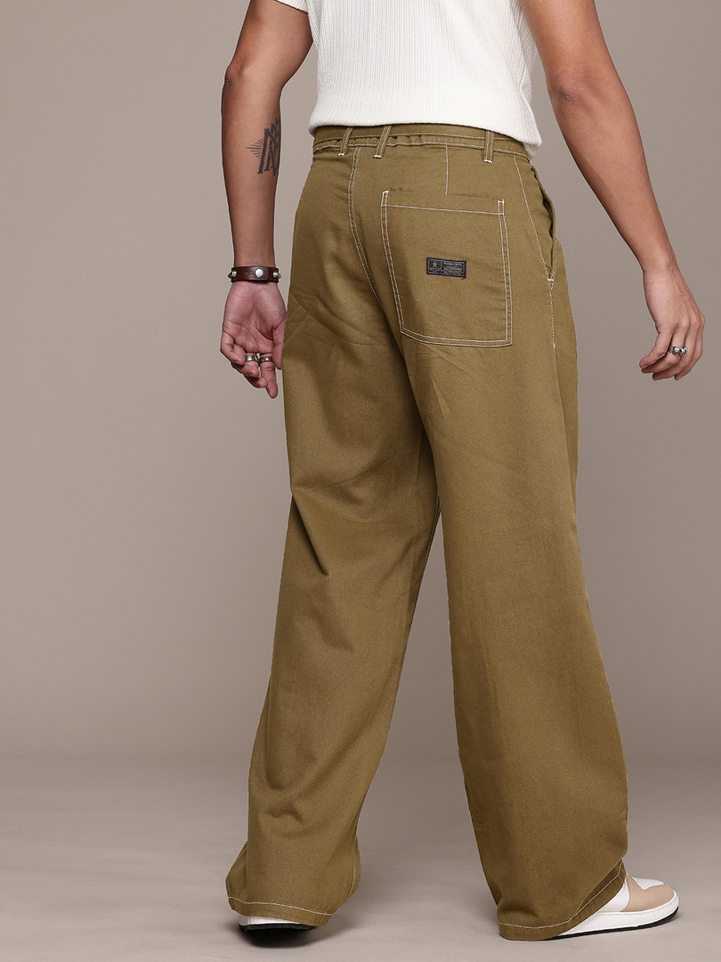Roadster The Life Co. Men Wide Leg Pure Cotton Chinos Trousers